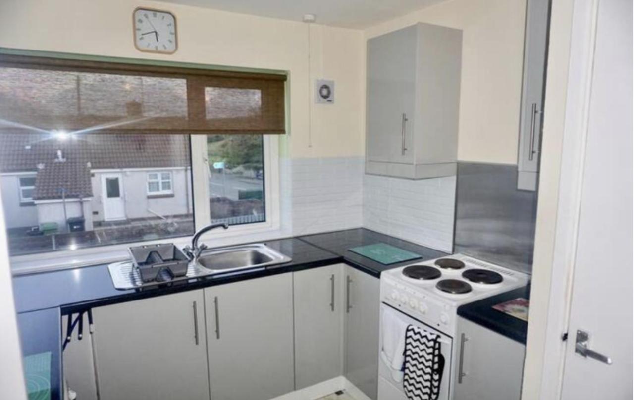 Cae Glas Apartments Хоулихед Екстериор снимка