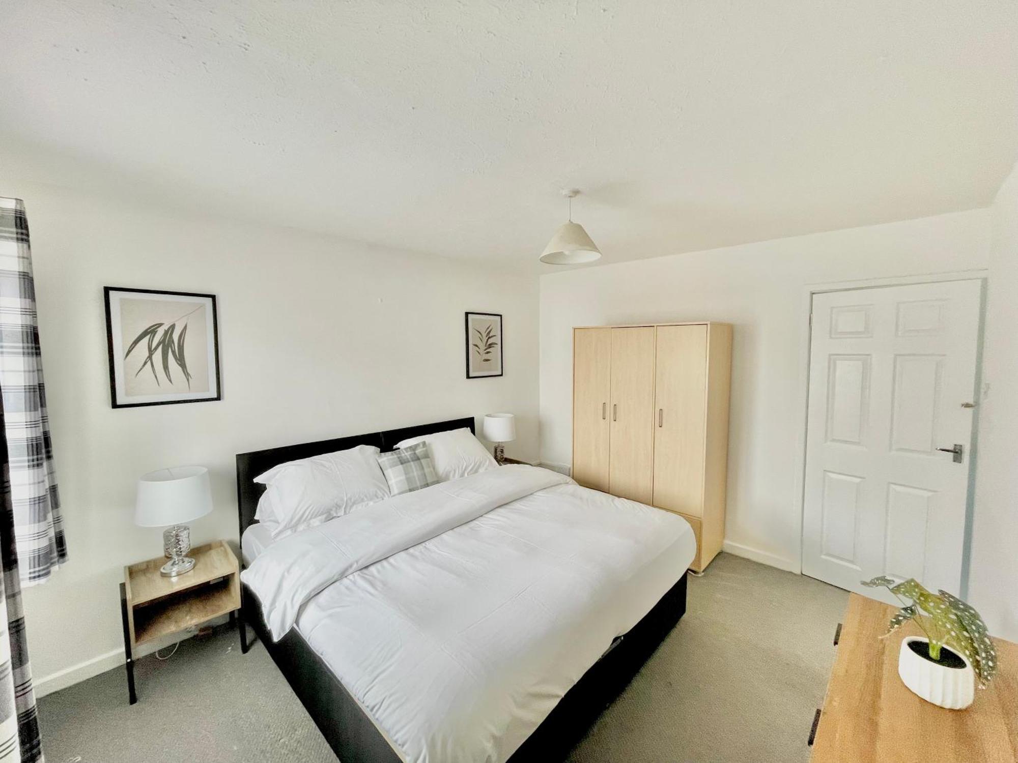 Cae Glas Apartments Хоулихед Екстериор снимка