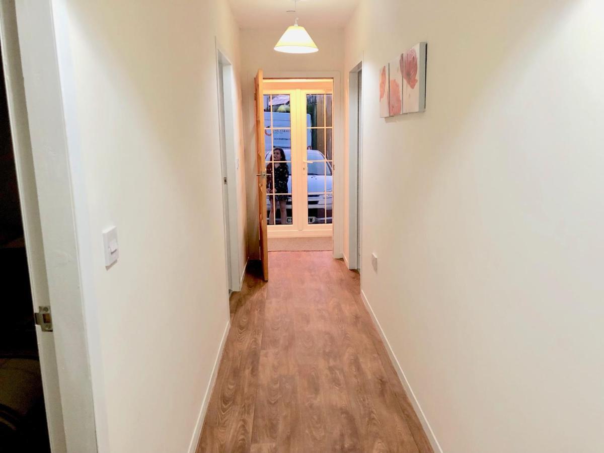 Cae Glas Apartments Хоулихед Екстериор снимка